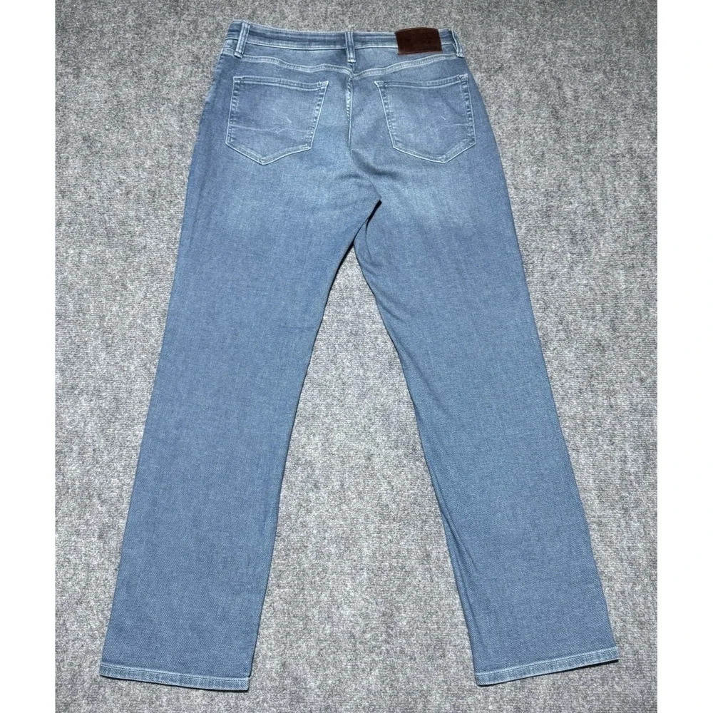 34 Heritage Charisma Jeans Men 35x32 Relaxed Straight Light Blue Stretch
